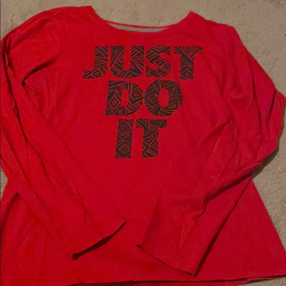 Lije new red Nike women’s shirt Sz medium